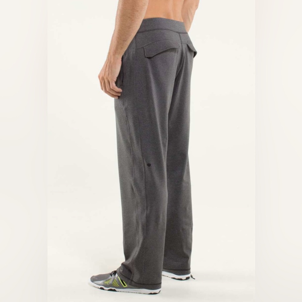 Lululemon Men's Kung Fu Pants, Heather Gray, Size Medium